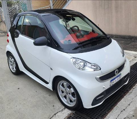 SMART FORTWO 1.0 CABRIO TURBO 12V GASOLINA 2P AUTOMÁTICO SMART FORTWO 1.0 CABRIO TURBO 12V GASOLINA 2P AUTOMÁTICO
